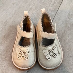 Wee Squeak Girls Cream Butterfly Mary Jane Dress Shoes